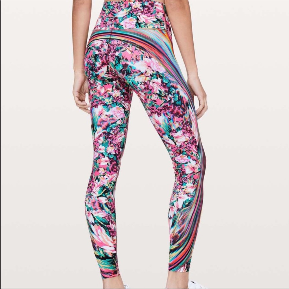 Lululemon Wunder Under Hi-Rise Tight Rainbow Print 🌈🦄